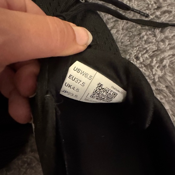 ON CLOUD Women’s X4 Black Athletic Shoes Size 6.5 - Picture 3 of 11